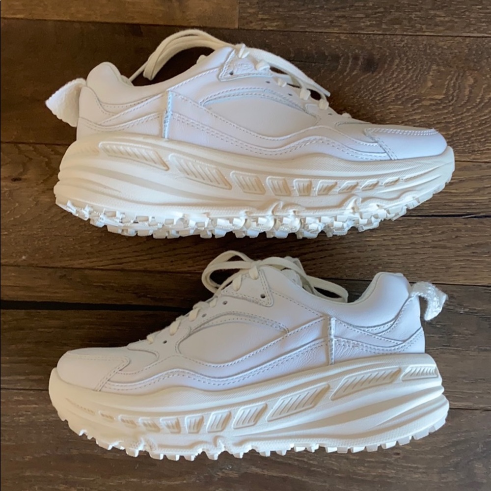 Chunky UGG sole sneaker